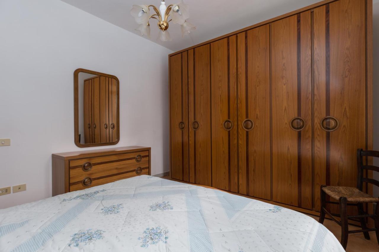 Enchanting Flat With Patio In Abbadia A Isola Монтериджоні Екстер'єр фото